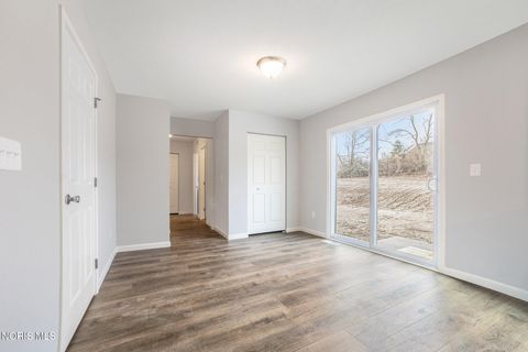 Tiny photo for 692 Ariel Court, Liberty Center, OH 43532 (MLS # 10005267)