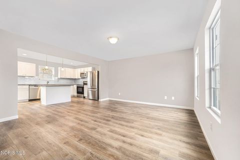 Tiny photo for 692 Ariel Court, Liberty Center, OH 43532 (MLS # 10005267)