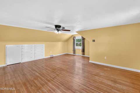 Tiny photo for 610 N Fostoria Road, Northwood, OH 43619 (MLS # 10011533)