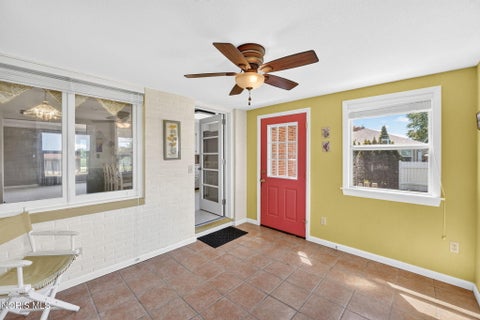 Tiny photo for 610 N Fostoria Road, Northwood, OH 43619 (MLS # 10011533)