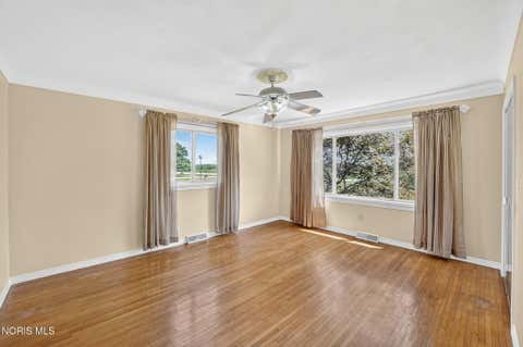 Tiny photo for 610 N Fostoria Road, Northwood, OH 43619 (MLS # 10011533)