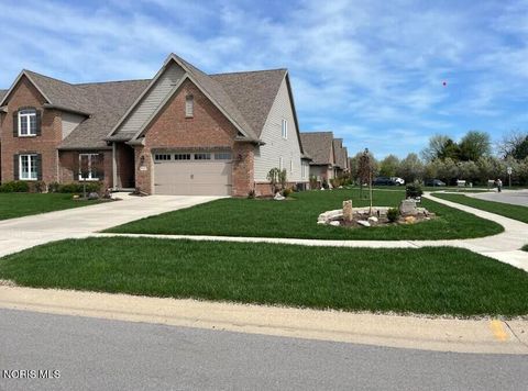 Homes For Sale - 5500 Hidden Court #5500<br/> Sylvania, OH 43560