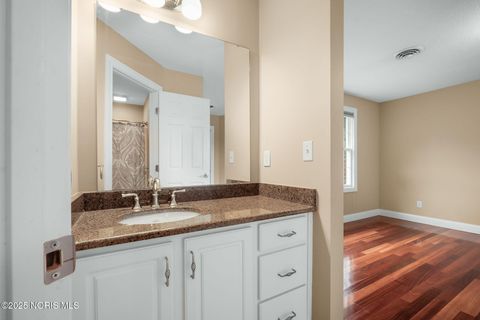 Tiny photo for 665 Meadowview Drive, Findlay, OH 45840 (MLS # 10000564)