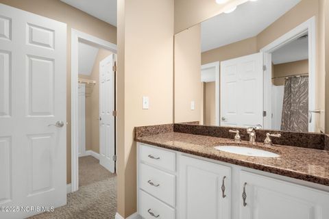 Tiny photo for 665 Meadowview Drive, Findlay, OH 45840 (MLS # 10000564)