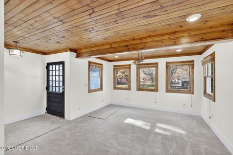 Tiny photo for 1057 Keeler Street, Maumee, OH 43537 (MLS # 10001564)