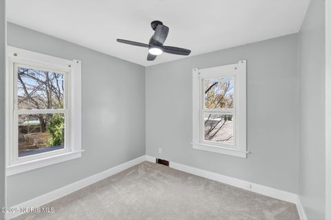 Tiny photo for 1057 Keeler Street, Maumee, OH 43537 (MLS # 10001564)