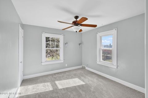 Tiny photo for 1057 Keeler Street, Maumee, OH 43537 (MLS # 10001564)