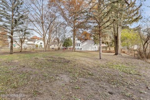 Tiny photo for 1057 Keeler Street, Maumee, OH 43537 (MLS # 10001564)