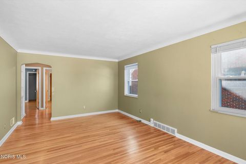Tiny photo for 3008 Sherbrooke Road, Toledo, OH 43606 (MLS # 10004197)