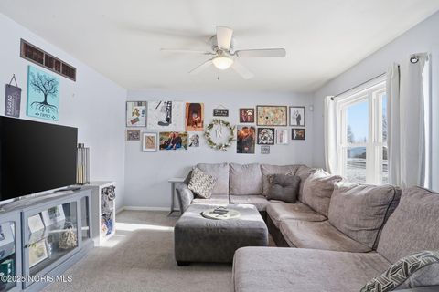 Tiny photo for 232 Prentiss Avenue, Findlay, OH 45840 (MLS # 10001944)