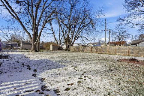 Tiny photo for 232 Prentiss Avenue, Findlay, OH 45840 (MLS # 10001944)