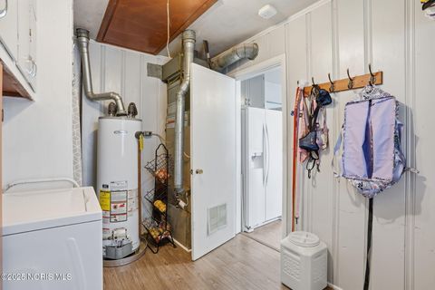 Tiny photo for 232 Prentiss Avenue, Findlay, OH 45840 (MLS # 10001944)