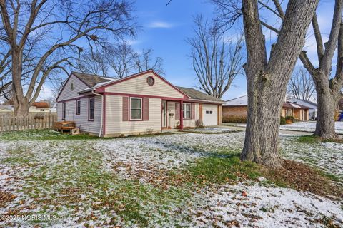 Tiny photo for 232 Prentiss Avenue, Findlay, OH 45840 (MLS # 10001944)