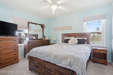 Tiny photo for 232 Prentiss Avenue, Findlay, OH 45840 (MLS # 10001944)