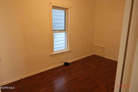 Tiny photo for 723 Ashwood Avenue, Toledo, OH 43608 (MLS # 10006816)