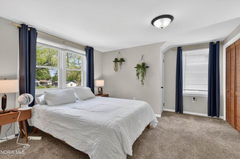 Tiny photo for 2436 Lark Avenue, Toledo, OH 43613 (MLS # 10007495)