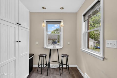Tiny photo for 2436 Lark Avenue, Toledo, OH 43613 (MLS # 10007495)