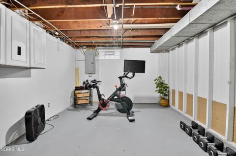 Tiny photo for 2436 Lark Avenue, Toledo, OH 43613 (MLS # 10007495)