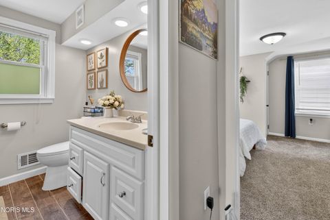 Tiny photo for 2436 Lark Avenue, Toledo, OH 43613 (MLS # 10007495)