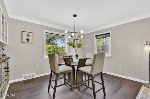 Tiny photo for 2436 Lark Avenue, Toledo, OH 43613 (MLS # 10007495)
