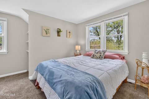 Tiny photo for 2436 Lark Avenue, Toledo, OH 43613 (MLS # 10007495)
