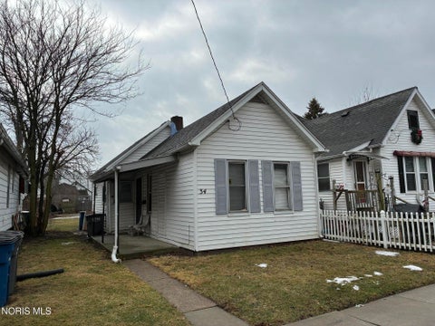 Photo of 34 E Oakland Street, Toledo, OH 43608 (MLS # 10012787)