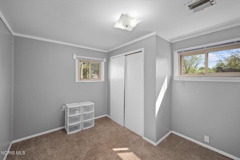 Tiny photo for 913 W College Avenue, Woodville, OH 43469 (MLS # 10006719)