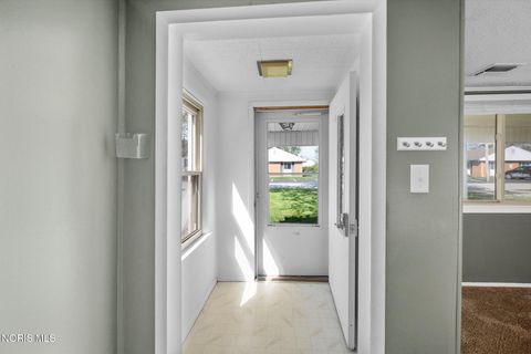 Tiny photo for 913 W College Avenue, Woodville, OH 43469 (MLS # 10006719)