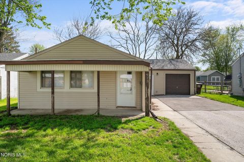 Tiny photo for 913 W College Avenue, Woodville, OH 43469 (MLS # 10006719)