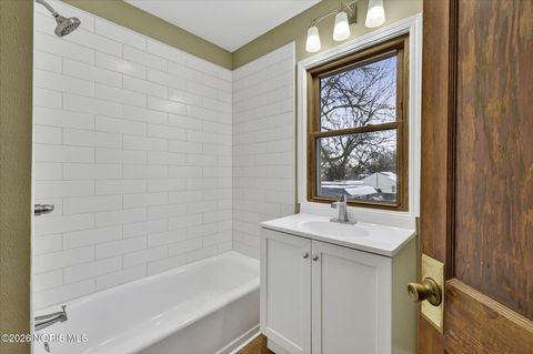 Tiny photo for 4444 Belmar Avenue, Toledo, OH 43612 (MLS # 10004108)