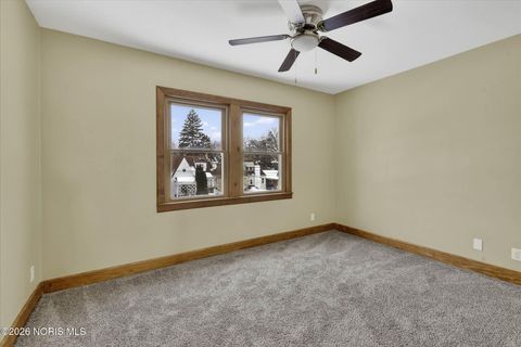 Tiny photo for 4444 Belmar Avenue, Toledo, OH 43612 (MLS # 10004108)