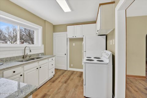 Tiny photo for 4444 Belmar Avenue, Toledo, OH 43612 (MLS # 10004108)