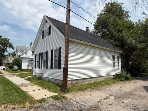 Tiny photo for 811 Willard Street, Toledo, OH 43605 (MLS # 10008873)
