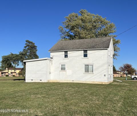 Tiny photo for 215 Briar Hill Road, North Baltimore, OH 45872 (MLS # 10000408)