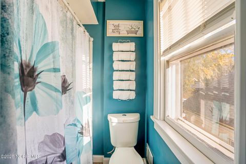 Tiny photo for 1820 Barrows Street, Toledo, OH 43613 (MLS # 10000783)