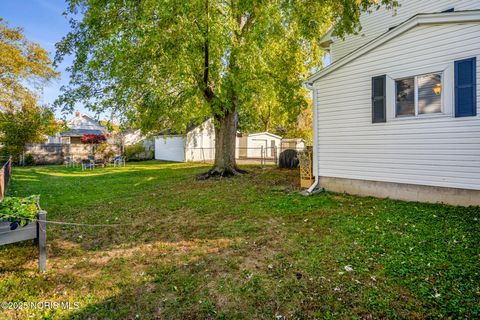 Tiny photo for 1820 Barrows Street, Toledo, OH 43613 (MLS # 10000783)