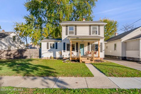 Photo of 1820 Barrows Street, Toledo, OH 43613 (MLS # 10000783) Photo of 1820 Barrows Street, Toledo, OH 43613 (MLS # 10000783)