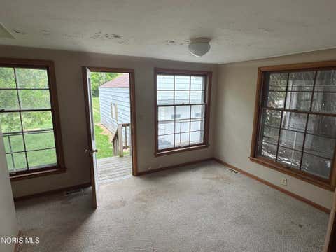 Tiny photo for 847 Walnut Street, Perrysburg, OH 43551 (MLS # 10011200)
