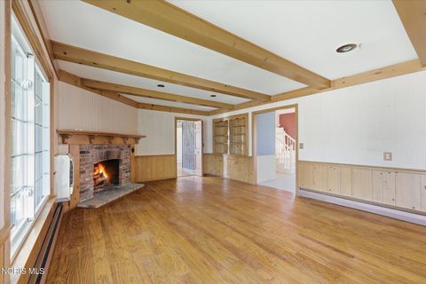 Tiny photo for 11 Old Coach Road, Bowling Green, OH 43402 (MLS # 10006164)