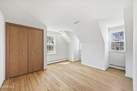 Tiny photo for 11 Old Coach Road, Bowling Green, OH 43402 (MLS # 10006164)