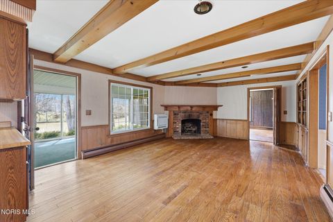 Tiny photo for 11 Old Coach Road, Bowling Green, OH 43402 (MLS # 10006164)