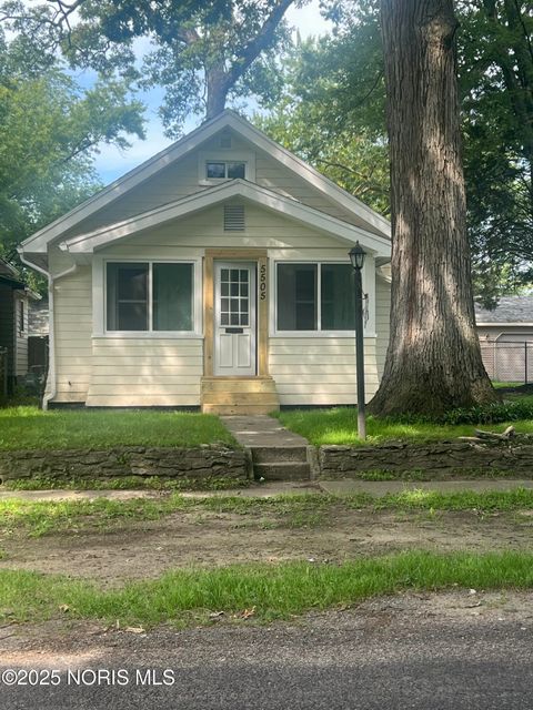 Photo of 5505 Gay Street, Toledo, OH 43613 (MLS # 10002501)