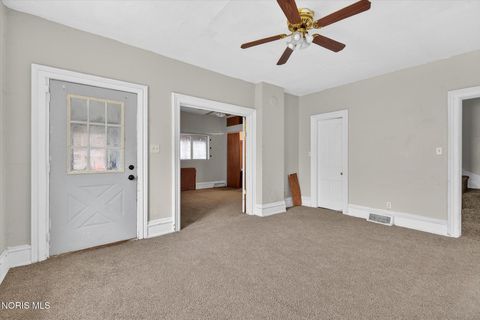 Tiny photo for 119 Whiting Avenue, Toledo, OH 43609 (MLS # 10004812)