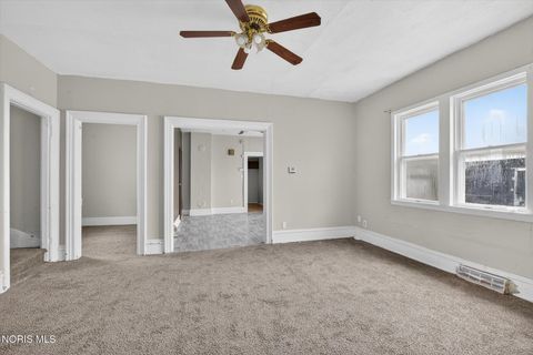 Tiny photo for 119 Whiting Avenue, Toledo, OH 43609 (MLS # 10004812)