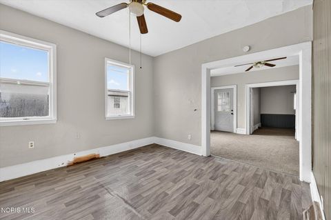 Tiny photo for 119 Whiting Avenue, Toledo, OH 43609 (MLS # 10004812)