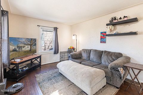 Tiny photo for 1202 Cribb Street, Toledo, OH 43612 (MLS # 10004975)