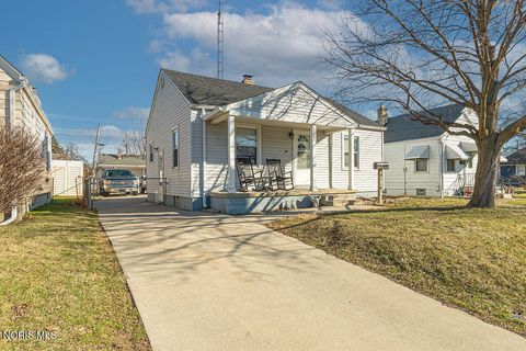Photo of 1202 Cribb Street, Toledo, OH 43612 (MLS # 10004975)