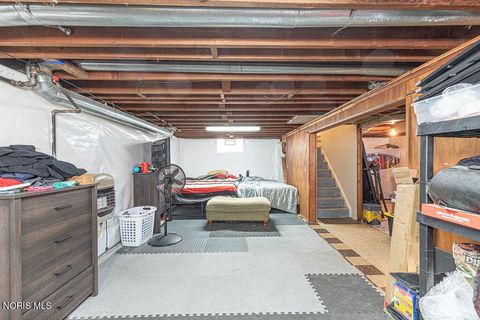 Tiny photo for 1202 Cribb Street, Toledo, OH 43612 (MLS # 10004975)