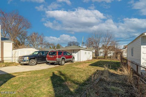 Tiny photo for 1202 Cribb Street, Toledo, OH 43612 (MLS # 10004975)