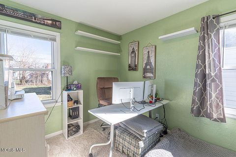 Tiny photo for 1202 Cribb Street, Toledo, OH 43612 (MLS # 10004975)